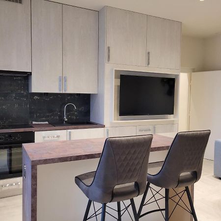 Lara II Apartman Debrecen Eksteriør bilde