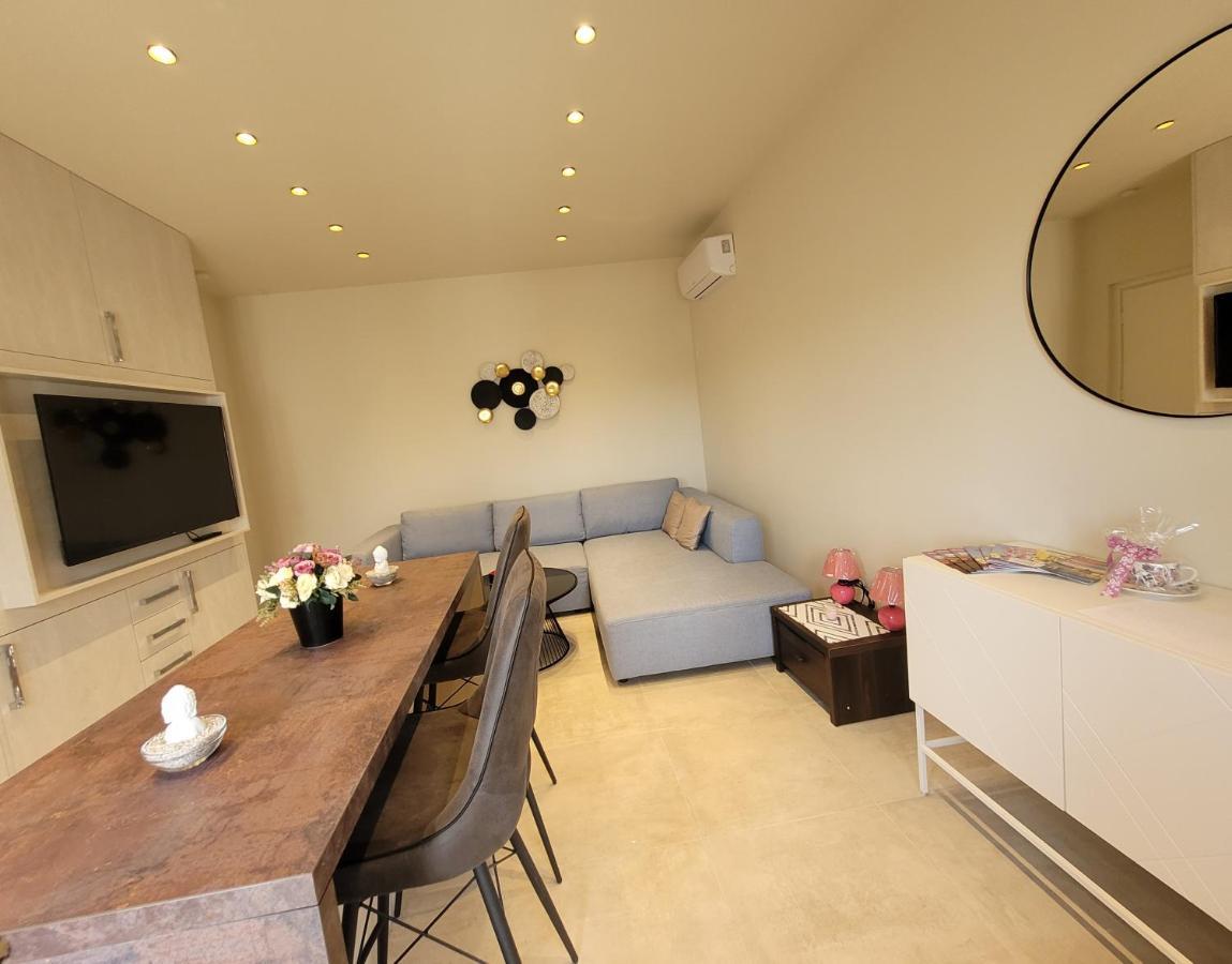 Lara II Apartman Debrecen Eksteriør bilde
