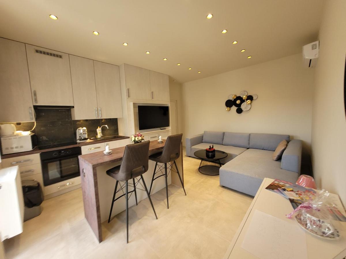 Lara II Apartman Debrecen Eksteriør bilde
