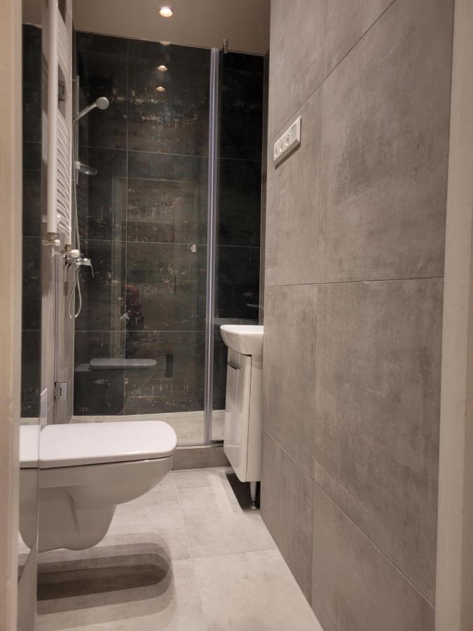 Lara II Apartman Debrecen Eksteriør bilde